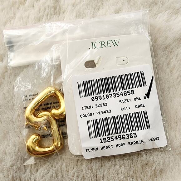 NEW J. Crew Gold Heart Hoop Chunky Lightweight Earrings - Picture 8 of 8
